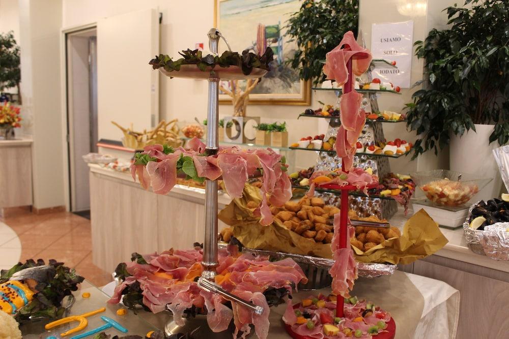 Hotel Aurora Mare Rimini Eksteriør billede