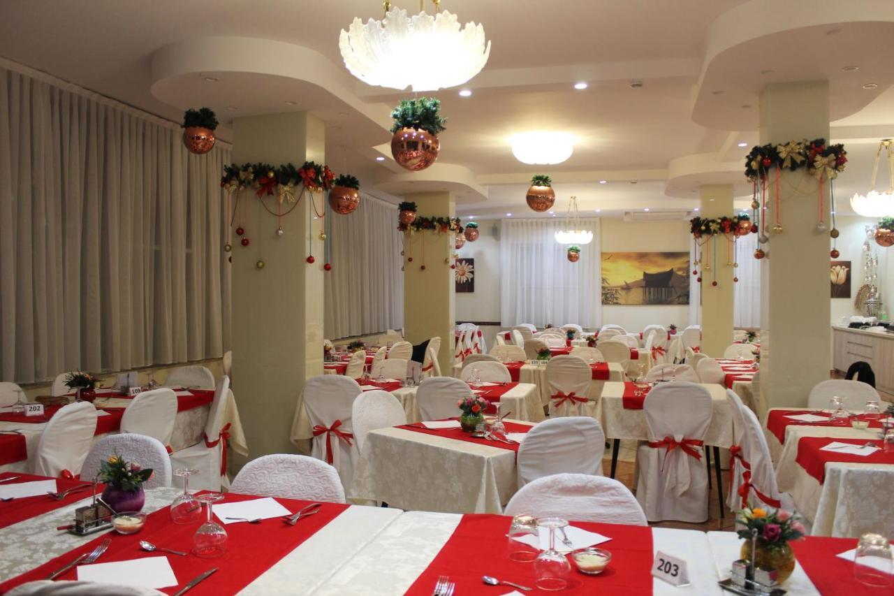 Hotel Aurora Mare Rimini Eksteriør billede
