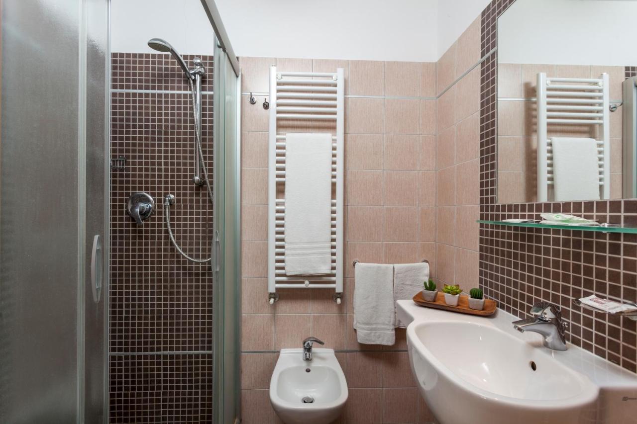 Hotel Aurora Mare Rimini Eksteriør billede